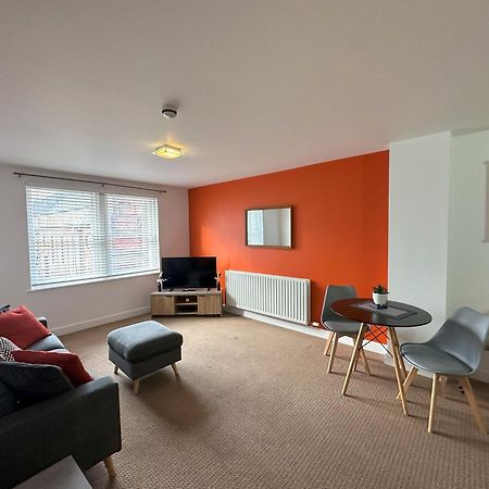 Curwen Apartment Уоркингтън Екстериор снимка