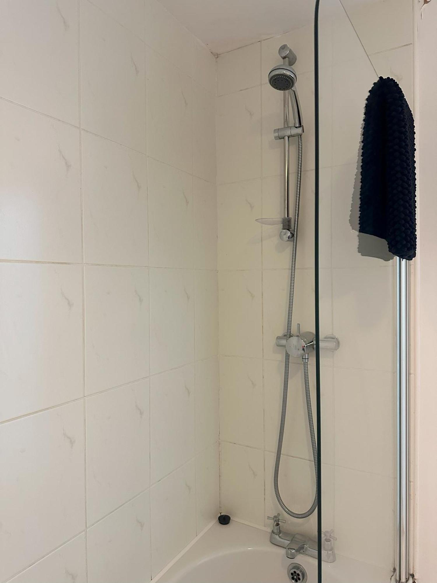 Curwen Apartment Уоркингтън Екстериор снимка